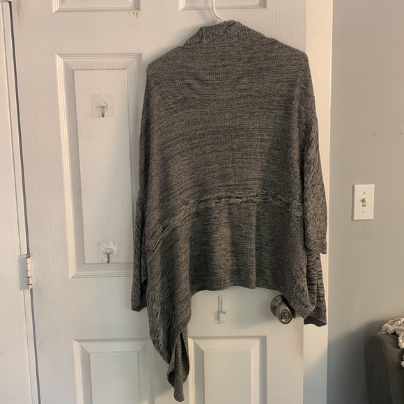 Lululemon knit yoga shawl - Picture 6 of 7